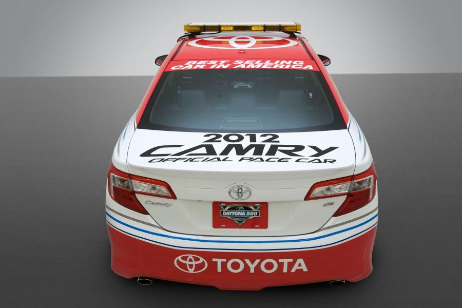  Toyota Camry SE Daytona 500 Pace Car 2012 года  (фото 14 из 15)